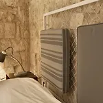 Palazzo Calo Aparthotel Bari