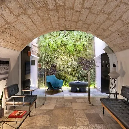 Palazzo Calò Aparthotel 4*