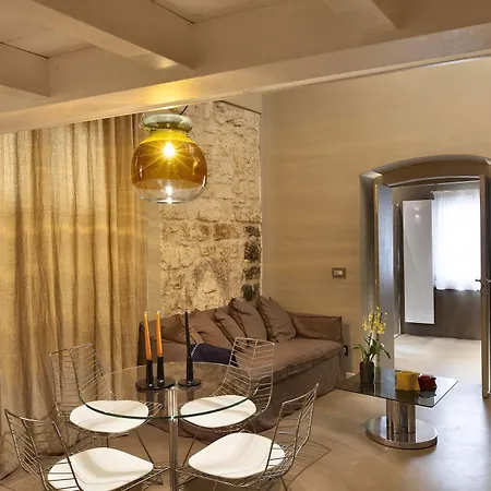 Palazzo Calo Aparthotel 3*