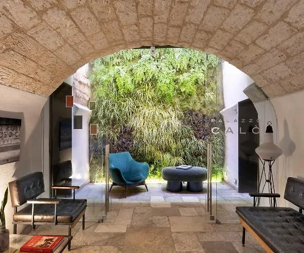 Palazzo Calò Apart-hotel 4*