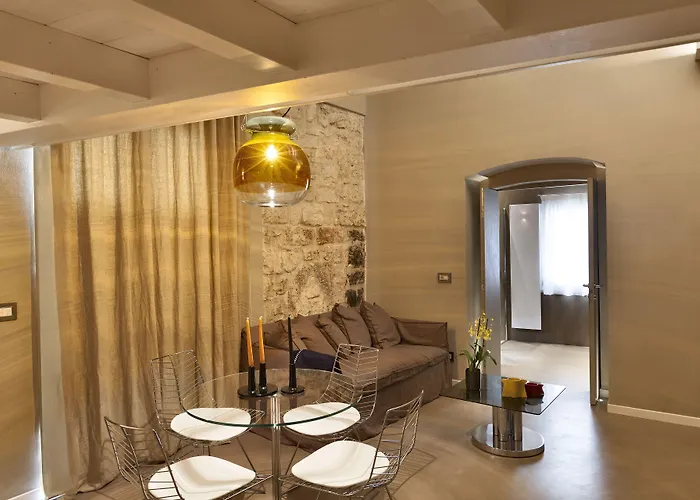 Palazzo Calò 4* Bari